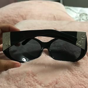 D&G oversized black sunglasses. D&G 3003